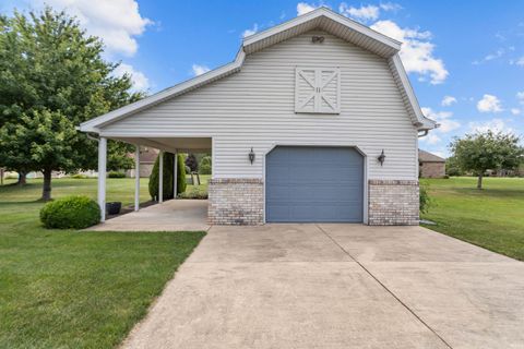 Tiny photo for 2128 LYNN Drive, Kokomo, IN 46902 (MLS # 202629904)