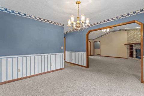 Tiny photo for 2128 LYNN Drive, Kokomo, IN 46902 (MLS # 202629904)