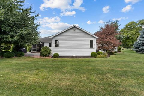 Tiny photo for 2128 LYNN Drive, Kokomo, IN 46902 (MLS # 202629904)