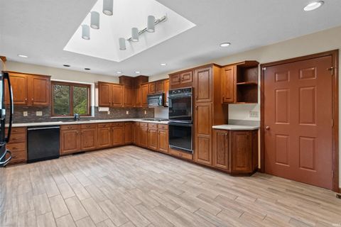Tiny photo for 2128 LYNN Drive, Kokomo, IN 46902 (MLS # 202629904)