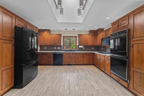 Tiny photo for 2128 LYNN Drive, Kokomo, IN 46902 (MLS # 202629904)