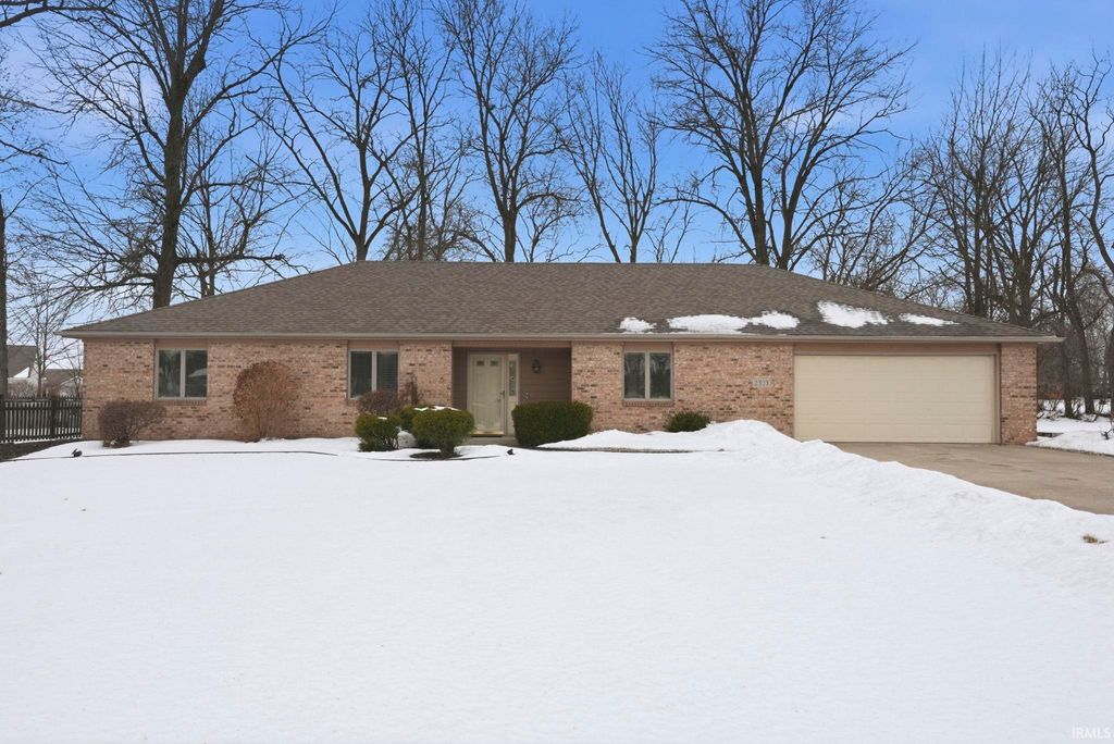 Photo of 2303 Meadowsweet Court, Fort Wayne, IN 46808 (MLS # 202604492)