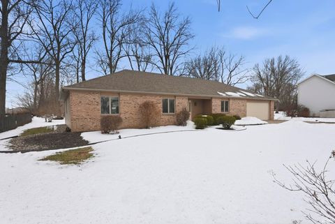 Photo of 2303 Meadowsweet Court, Fort Wayne, IN 46808 (MLS # 202604492)