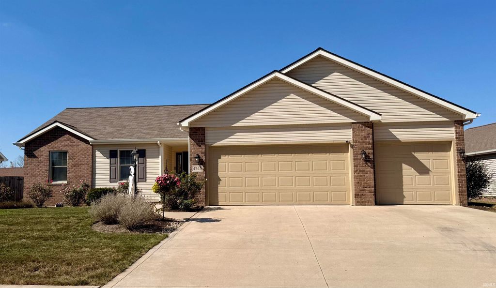 Photo of 4748 Pinestone Drive, New Haven, IN 46774 (MLS # 202540845)