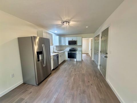 Tiny photo for 116 Middle Avenue, Bedford, IN 47421 (MLS # 202616387)