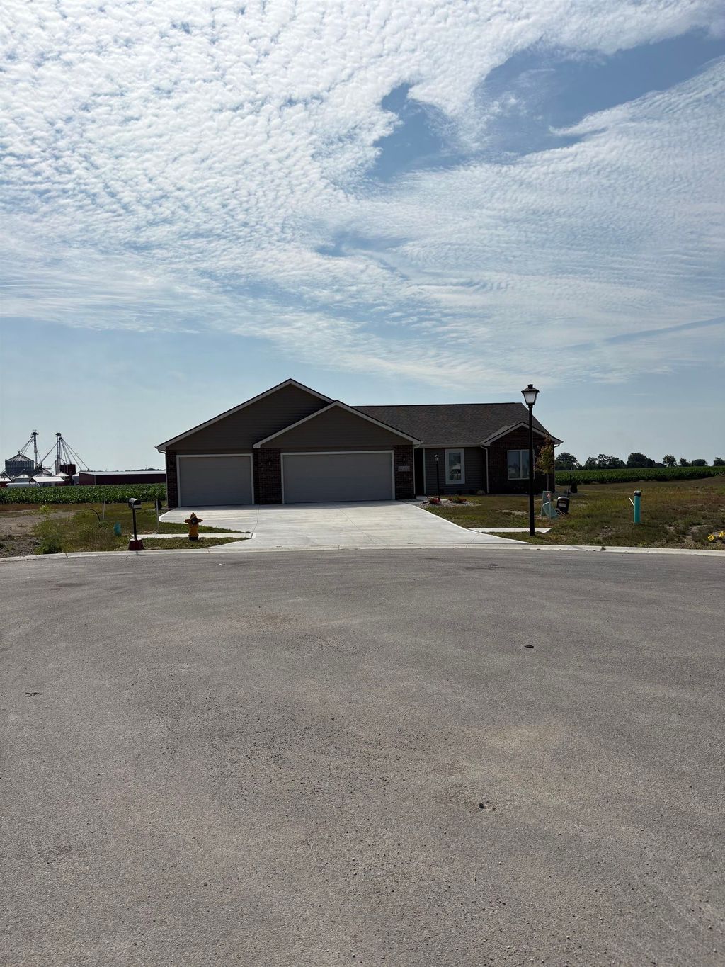 Photo of 22422 Ametrine Court, Woodburn, IN 46797 (MLS # 202630150)