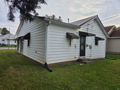Tiny photo for 2410 State Street, New Castle, IN 47362 (MLS # 202640886)