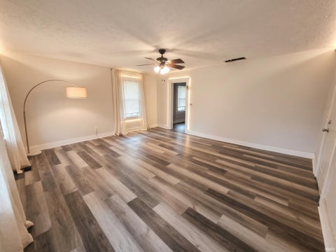 Tiny photo for 2410 State Street, New Castle, IN 47362 (MLS # 202640886)