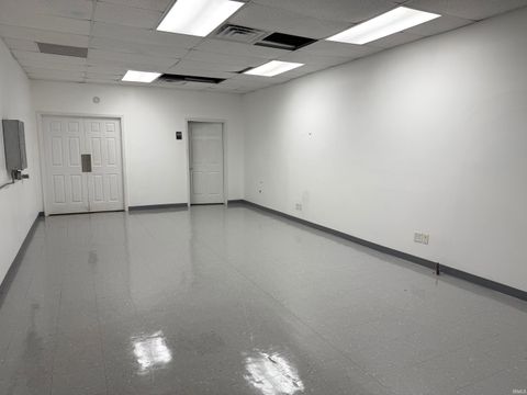 Tiny photo for 604 E Albany Drive, Kokomo, IN 46902 (MLS # 202612447)