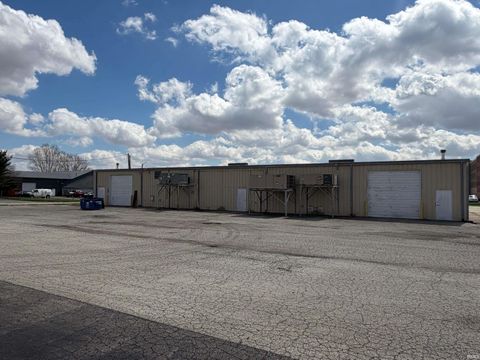 Tiny photo for 604 E Albany Drive, Kokomo, IN 46902 (MLS # 202612447)