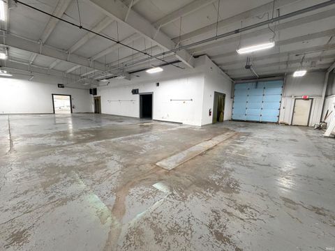 Tiny photo for 604 E Albany Drive, Kokomo, IN 46902 (MLS # 202612447)