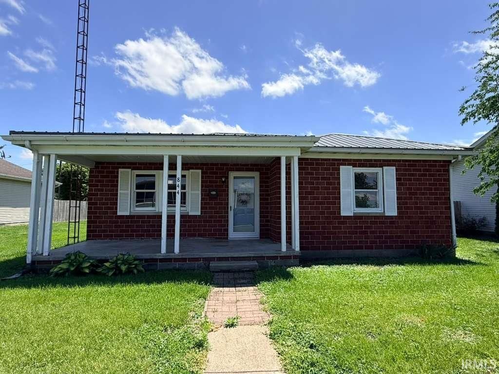 Photo of 844 W Frank Street, Mitchell, IN 47446 (MLS # 202615385)