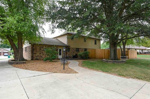 Tiny photo for 4009 LISA Court, Kokomo, IN 46902 (MLS # 202538380)