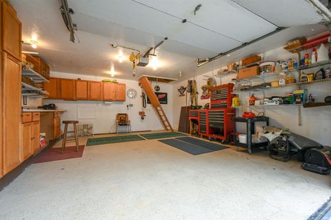 Tiny photo for 4009 LISA Court, Kokomo, IN 46902 (MLS # 202538380)