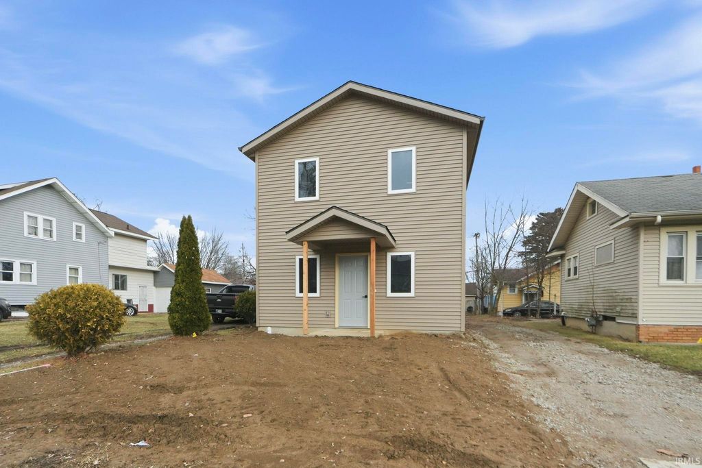 Photo of 3417 S Anthony Boulevard, Fort Wayne, IN 46806 (MLS # 202601068)