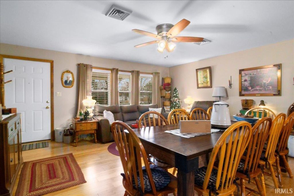 Photo of 115 S Broadview Circle, Princeton, IN 47670 (MLS # 202609793)