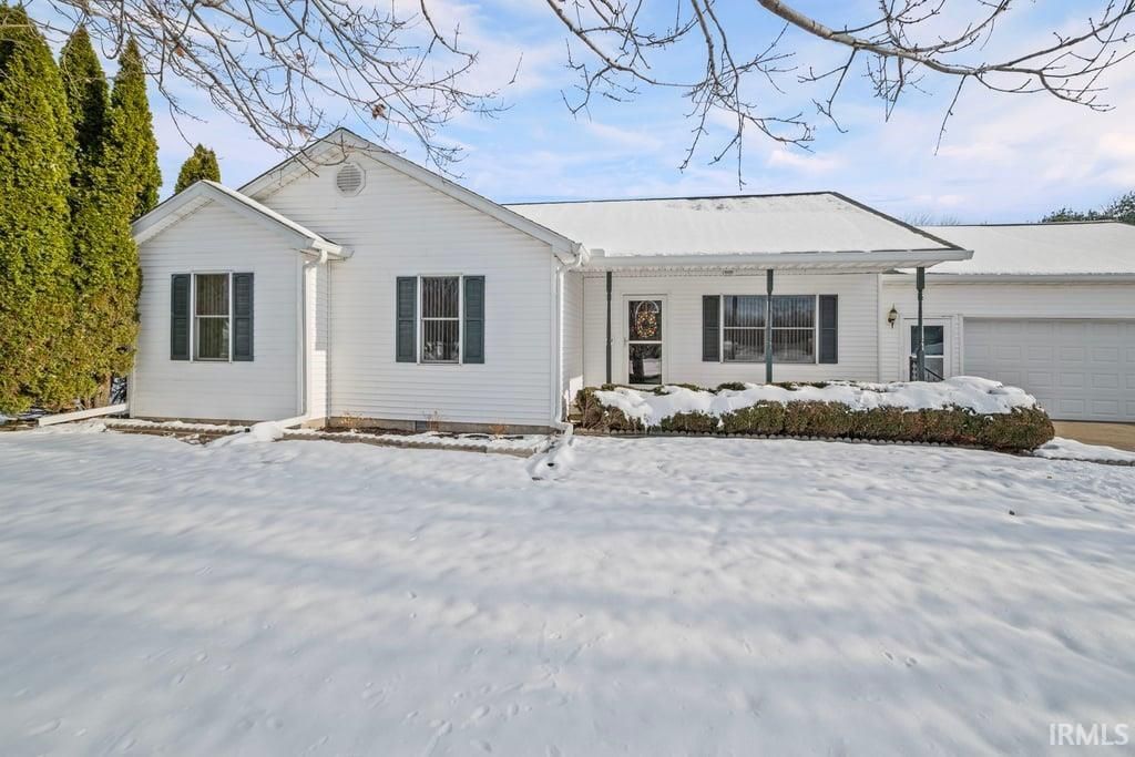 Photo of 21 Willow Court, Williamsport, IN 47993 (MLS # 202548504)