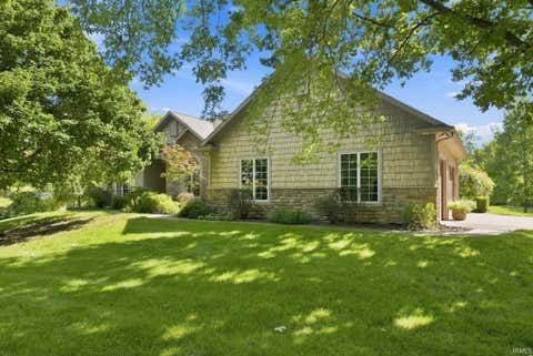 Tiny photo for 130 Peach Tree Lane, Winona Lake, IN 46590 (MLS # 202635290)