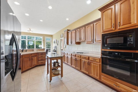 Tiny photo for 130 Peach Tree Lane, Winona Lake, IN 46590 (MLS # 202635290)