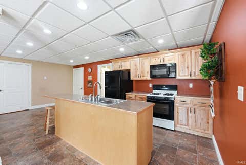 Tiny photo for 130 Peach Tree Lane, Winona Lake, IN 46590 (MLS # 202635290)