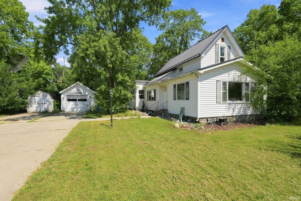 Photo of 22687 County Road 45, Goshen, IN 46528 (MLS # 202636036)