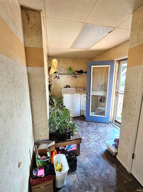 Tiny photo for 901 S Van Buren Street, Auburn, IN 46706 (MLS # 202538106)