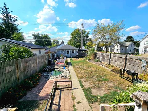 Tiny photo for 901 S Van Buren Street, Auburn, IN 46706 (MLS # 202538106)