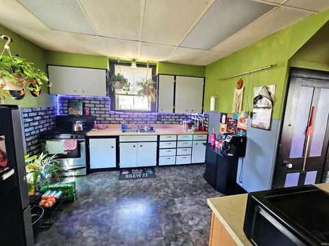 Tiny photo for 901 S Van Buren Street, Auburn, IN 46706 (MLS # 202538106)