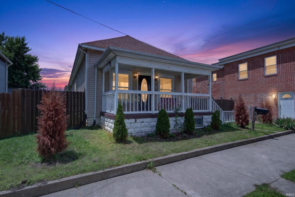 Photo of 719 Plum Street, Logansport, IN 46947 (MLS # 202625706)