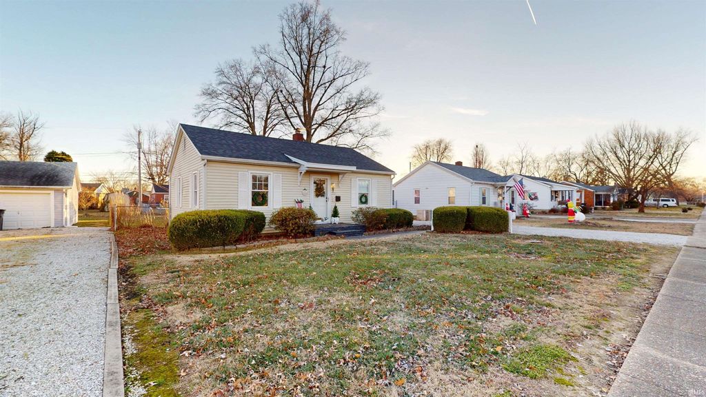 Photo of 2315 E Illinois Street, Evansville, IN 47711 (MLS # 202549195)