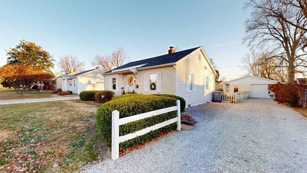 Photo of 2315 E Illinois Street, Evansville, IN 47711 (MLS # 202549195)