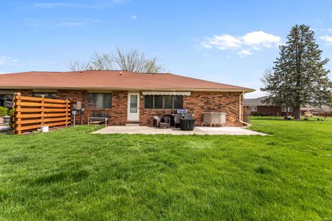 Tiny photo for 2307 Executive Drive, Kokomo, IN 46902 (MLS # 202612745)