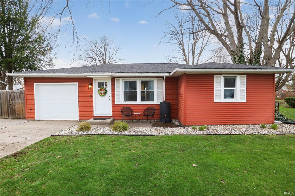 Photo of 1301 S 13th Street, Goshen, IN 46526 (MLS # 202609818)