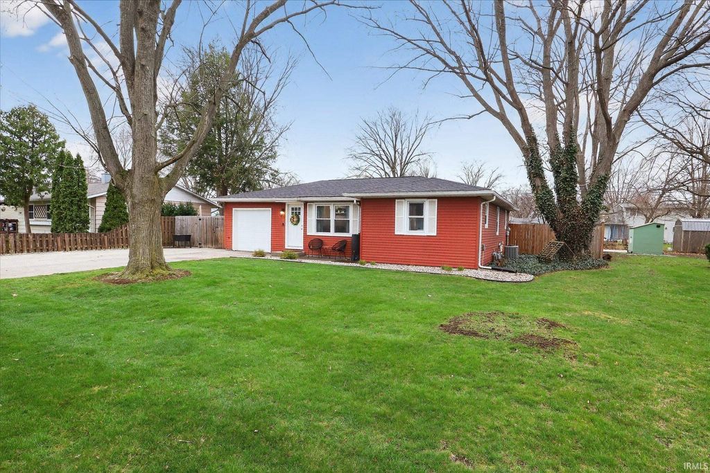 Photo of 1301 S 13th Street, Goshen, IN 46526 (MLS # 202609818)