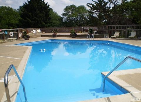 Tiny photo for 9425 S Pointe LaSalles Drive #50, Bloomington, IN 47401 (MLS # 202600171)