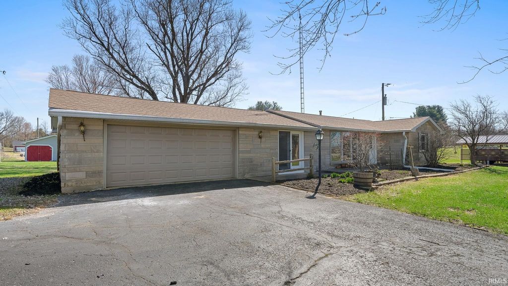 Photo of 3322 Tunnelton Road, Bedford, IN 47421 (MLS # 202608804)