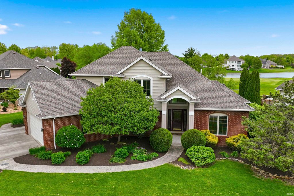 Photo of 8215 Killeen Run, Fort Wayne, IN 46835 (MLS # 202618096)