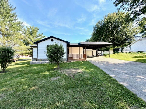 Tiny photo for 1802 27th Street, Bedford, IN 47421 (MLS # 202621448)