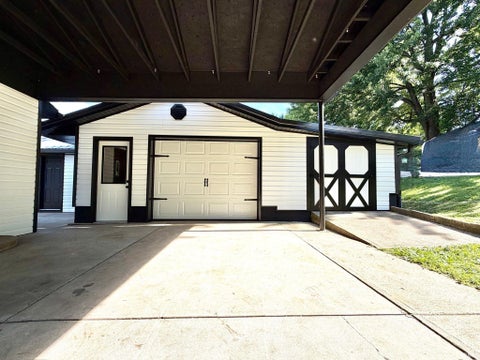 Tiny photo for 1802 27th Street, Bedford, IN 47421 (MLS # 202621448)