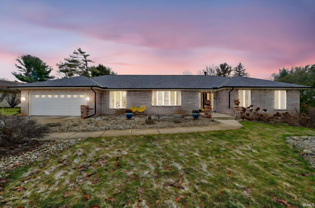 Photo of 17202 Pencross Drive, Granger, IN 46530 (MLS # 202613322)