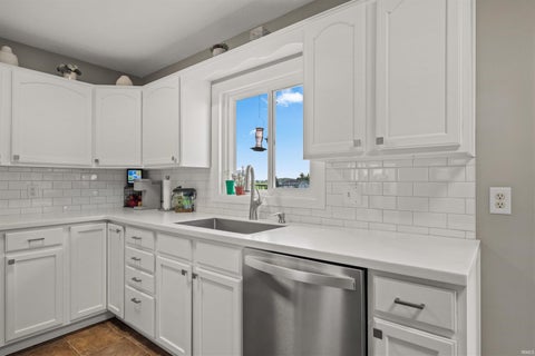 Tiny photo for 2245 E State Road 114-92 St, Huntington, IN 46750 (MLS # 202638655)