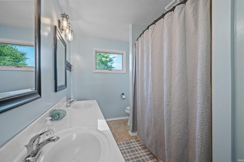 Tiny photo for 2245 E State Road 114-92 St, Huntington, IN 46750 (MLS # 202638655)