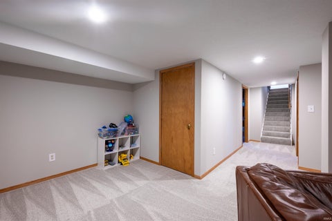 Tiny photo for 2245 E State Road 114-92 St, Huntington, IN 46750 (MLS # 202638655)