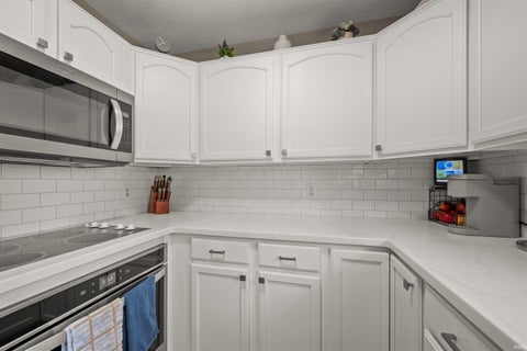 Tiny photo for 2245 E State Road 114-92 St, Huntington, IN 46750 (MLS # 202638655)