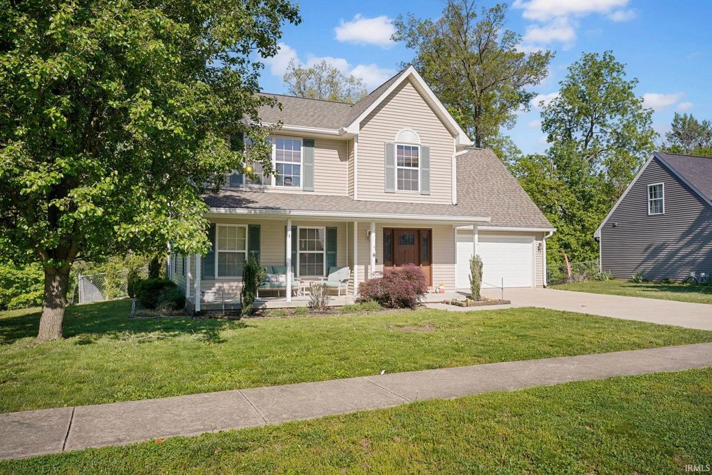 Photo of 864 S Deer Run, Ellettsville, IN 47429 (MLS # 202616842)