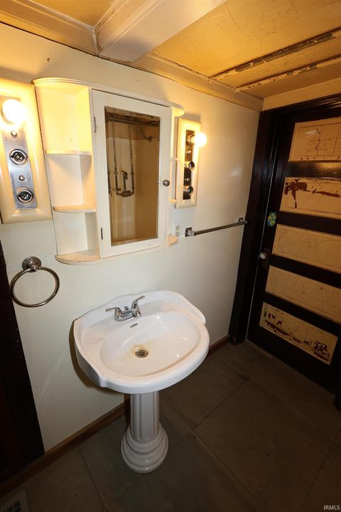 Tiny photo for 226 W 1st Road, La Paz, IN 46537 (MLS # 202612275)