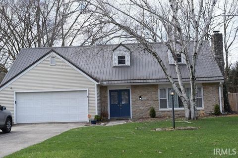 Photo of 3826 Turf Lane, Fort Wayne, IN 46804 (MLS # 202608652)