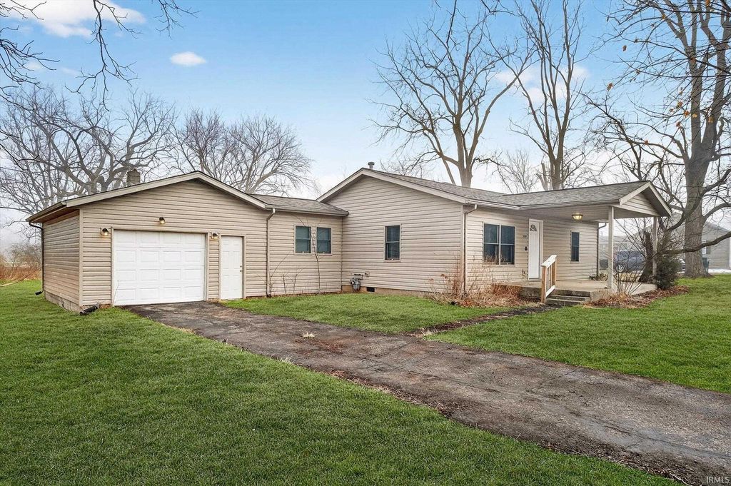 Photo of 2204 E Cornell Avenue, Muncie, IN 47303 (MLS # 202605012)