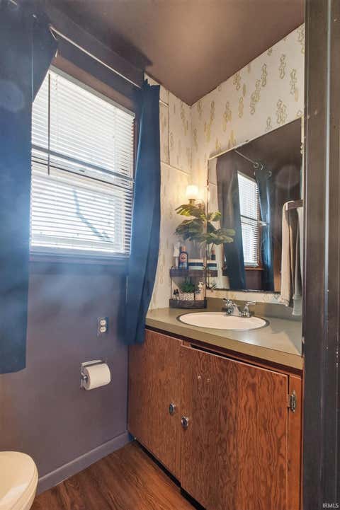 Tiny photo for 615 E Alto Road, Kokomo, IN 46902 (MLS # 202634582)