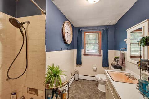 Tiny photo for 615 E Alto Road, Kokomo, IN 46902 (MLS # 202634582)